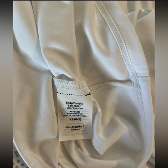 Avia Women's Performance ButterSoft Twist Back Sleeveless Tank Top Size XS (0-2) - Picture 11 of 12